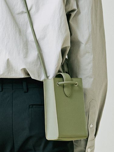 Knot Strap Mini Crossbody Bag_Olive - S SY - Modalova