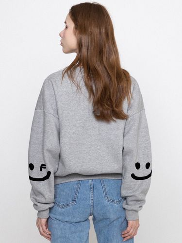 Elbow Drawing Smile Cropped Sweatshirt_Grey - GRAVER - Modalova