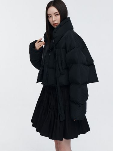 Ribbon Short Down Jacket - THETIS - Modalova