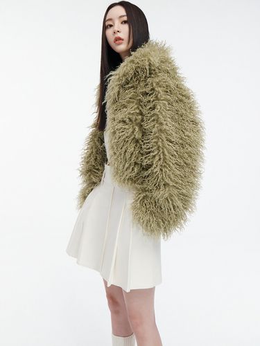 Shearing Buckle Fur Crop Jacket - THETIS - Modalova