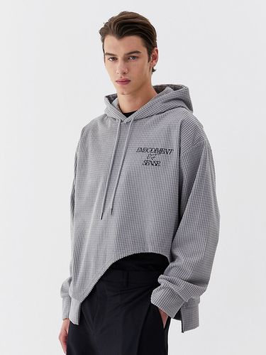 Cutout Square Embossing Hoodie _ - Trip LE Sens - Modalova