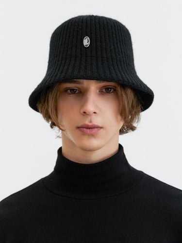 LE Logo Winter Bucket Hat _ Black - Trip LE Sens - Modalova