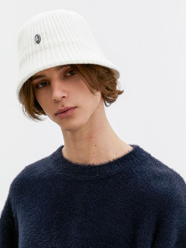 LE Logo Winter Bucket Hat _ White - Trip LE Sens - Modalova