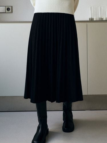 Accordion Pleats Knit Long Skirt () - LOEIL - Modalova