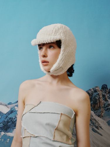 Braid Earflap Hat - poesiedame - Modalova