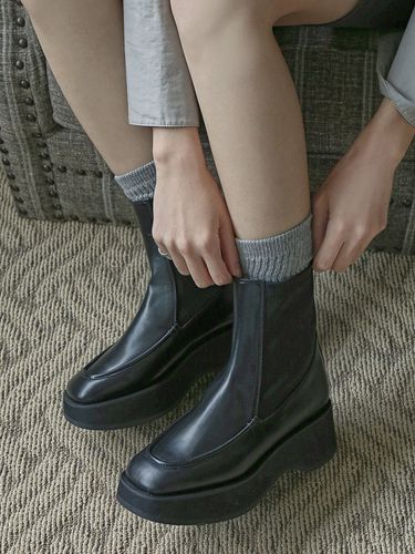 Loke Ankle Boots - LOWFLOW - Modalova