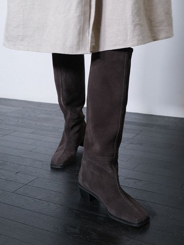 Lamis Boots- Ebony - HYOON - Modalova