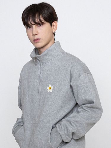 Flower Dot Embroidery Half Zip-Up Sweatshirt_Grey - GRAVER - Modalova