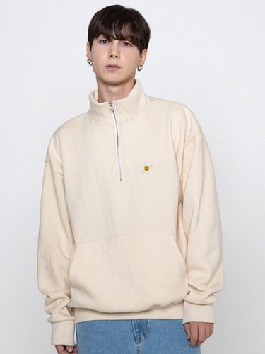 Flower Dot Embroidery Half Zip-Up Sweatshirt_Cream - GRAVER - Modalova