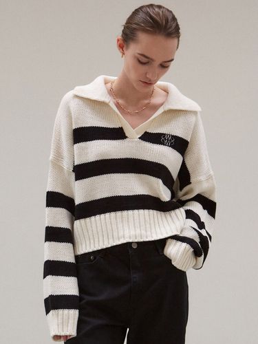 Long Sleeve Stripe Open Collar Knit Top - NICK&NICOLE - Modalova