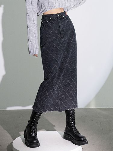 Quilting Long Denim Skirt_Black - AVANDRESS - Modalova