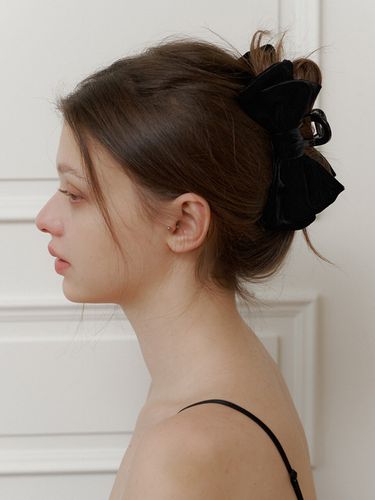 Velvet Double Ribbon Hair Claw Clip - KINDABABY - Modalova