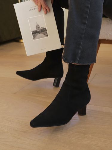 Dorothy Span Ankle Boots- Black Suede - LOVEDEWY - Modalova