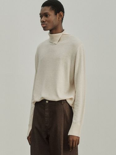 Cashmere Slit Turtle Neck Knit _ - NOIRER - Modalova