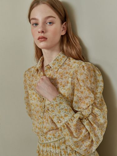 Floral Shirred Puff Sleeve Blouse _Yellow - ouel - Modalova