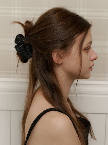 Black Glitter Pearl Satin Scrunchie - KINDABABY - Modalova