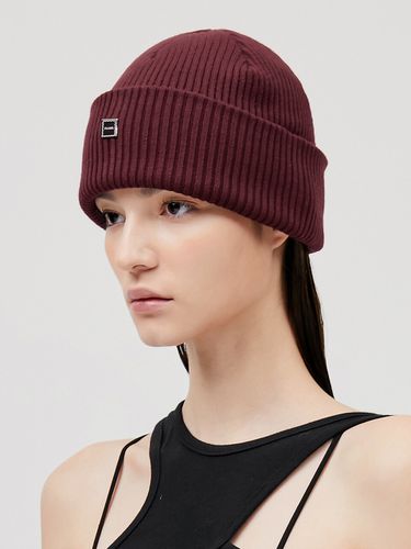 FLARE Knit Beanie [Burgundy] - FLARE UP - Modalova