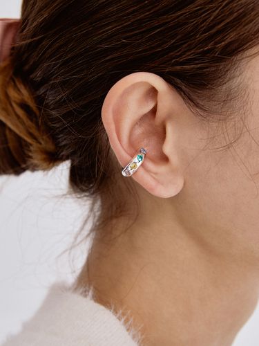 Dot Cubic Ear Cuff EC1930 - TATIANA - Modalova