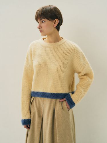 Brushed Crop Sweater _Cream - MAISONMARAIS - Modalova