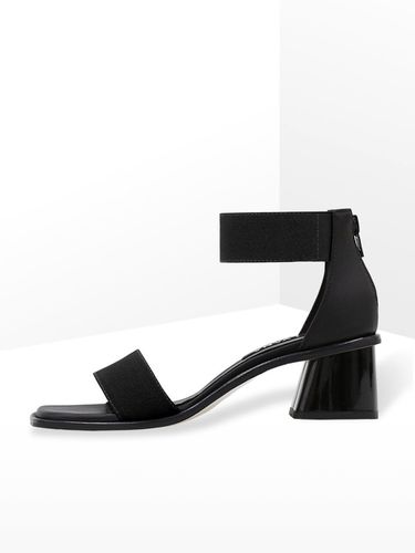 Ring Sandals - Chic Black - LYANA - Modalova