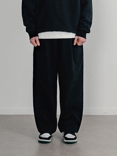 Heavy Wide Tuck Sweatpants (Napping) _ - LIEU HOMME - Modalova