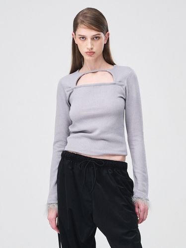 Fur Trimmed Strap T-Shirt _ - ETMON - Modalova