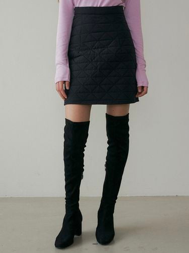 DRO Padded Quilted Mini Skirt _ - REORG - Modalova