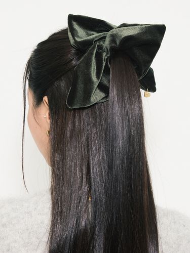 Square Velvet Scrunchie _ 4 Colors - August Harmony - Modalova