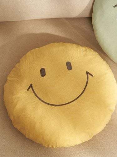 Smile Embroidery Round Cushion - DECOVIEW - Modalova