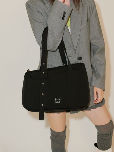 Slant Large Shoulder Bag_Black - JEDREFEB5 - Modalova