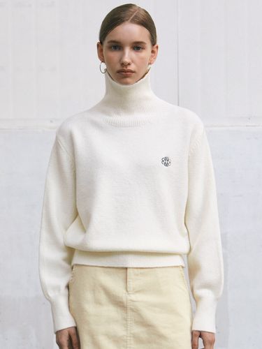 Nicole Volume Turtleneck Knit Sweater _Cream - NICK&NICOLE - Modalova