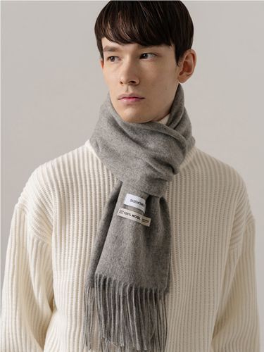 Fringed Wool Muffler _ Gray - BASEMOMENT - Modalova