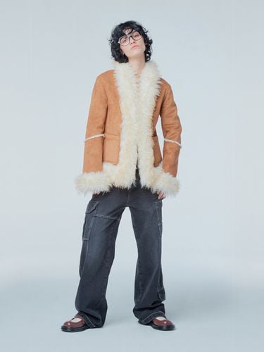 Slim-fit Faux-fur Shearling Half Coat _Brown - INSTANTFUNK - Modalova