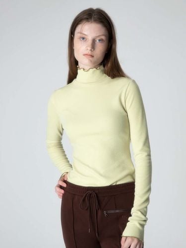 Turtle Neck Solid T-Shirts_Yellow - RAIVE - Modalova