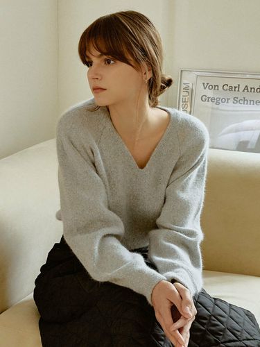 Logo V neck Knit_Gray - RE_L - Modalova