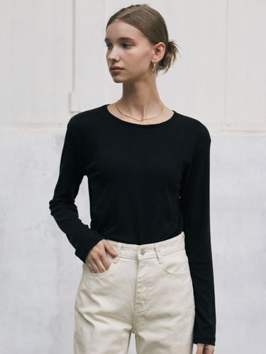 Essential Round Neck Top _Black - NICK&NICOLE - Modalova