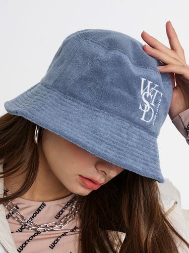 Buckle Embroidery Bucket Hat(5 colors) - WHITE SANDS - Modalova