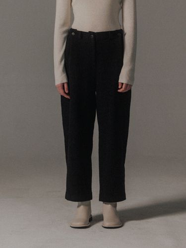 Glam Tuck Pants - Monochrome - Modalova