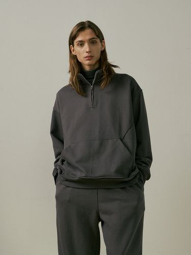 Half Zip-Up Sweatshirt _ Charcoal - endoor - Modalova