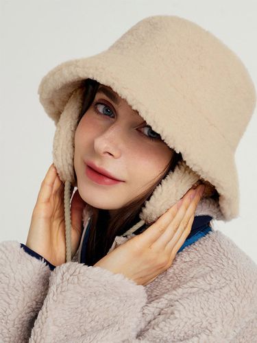 Fleece Earmuff Bucket Hat Skadi 6 Colors - WHITE SANDS - Modalova