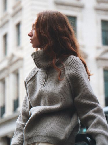 Half Zip Knit Pullover_Light Brown - AVA MOLLI - Modalova