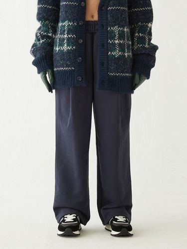 One Tuck Wide Sweatpants (Navy) - MSKN2ND - Modalova