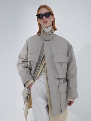 Overlap Shelter Oversize Parka_Beige - evener - Modalova