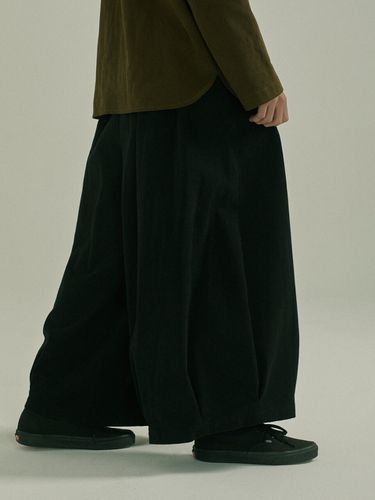 Unisex Tuck Balloon Pants _ Black - malen - Modalova