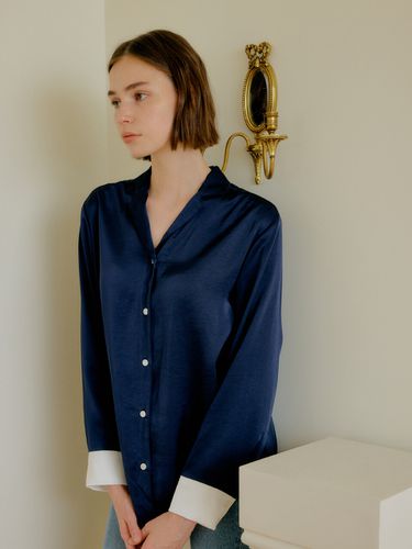 Silky Down Shirt_Navy - YUPPE - Modalova