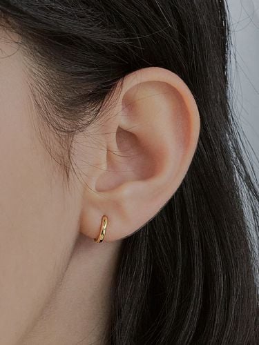 Tiny One-touch Earrings - Hei - Modalova