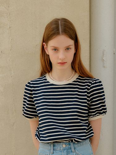 Stripe Shirring T-shirt (Navy) - YUPPE - Modalova