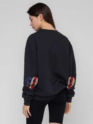 Elbow Smile American Flag Heart Sweatshirt - GRAVER - Modalova