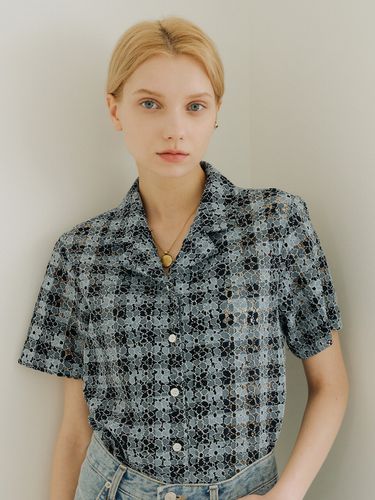 CHECK Lace Shirt (Blue) - YUPPE - Modalova