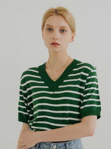 V stripe Knit (Green) - YUPPE - Modalova